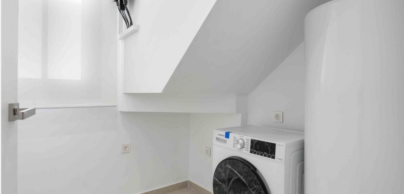 Nueva construcción  - Villa -
Rojales