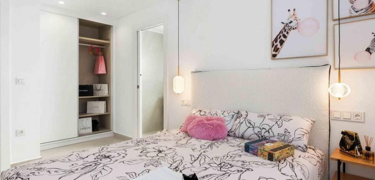 Nueva construcción  - Villa -
Rojales