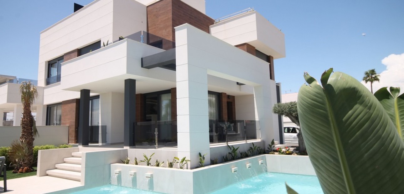 New Build - Villa -
Torrevieja - El Chaparal