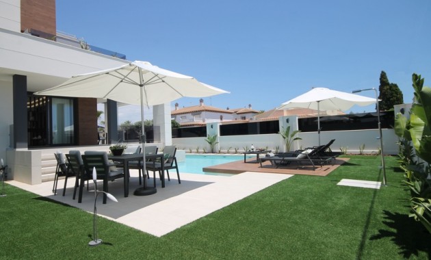 New Build - Villa -
Torrevieja - El Chaparal