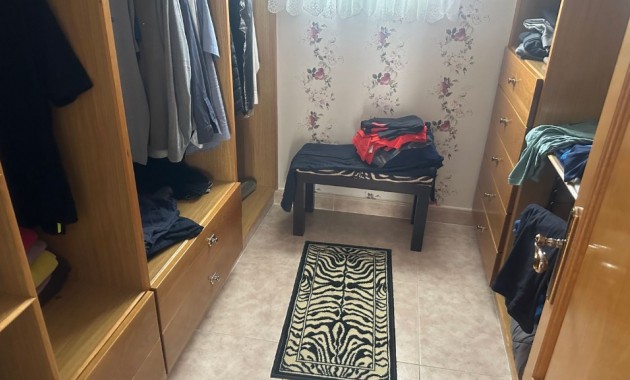 Herverkoop - Villa -
Orihuela