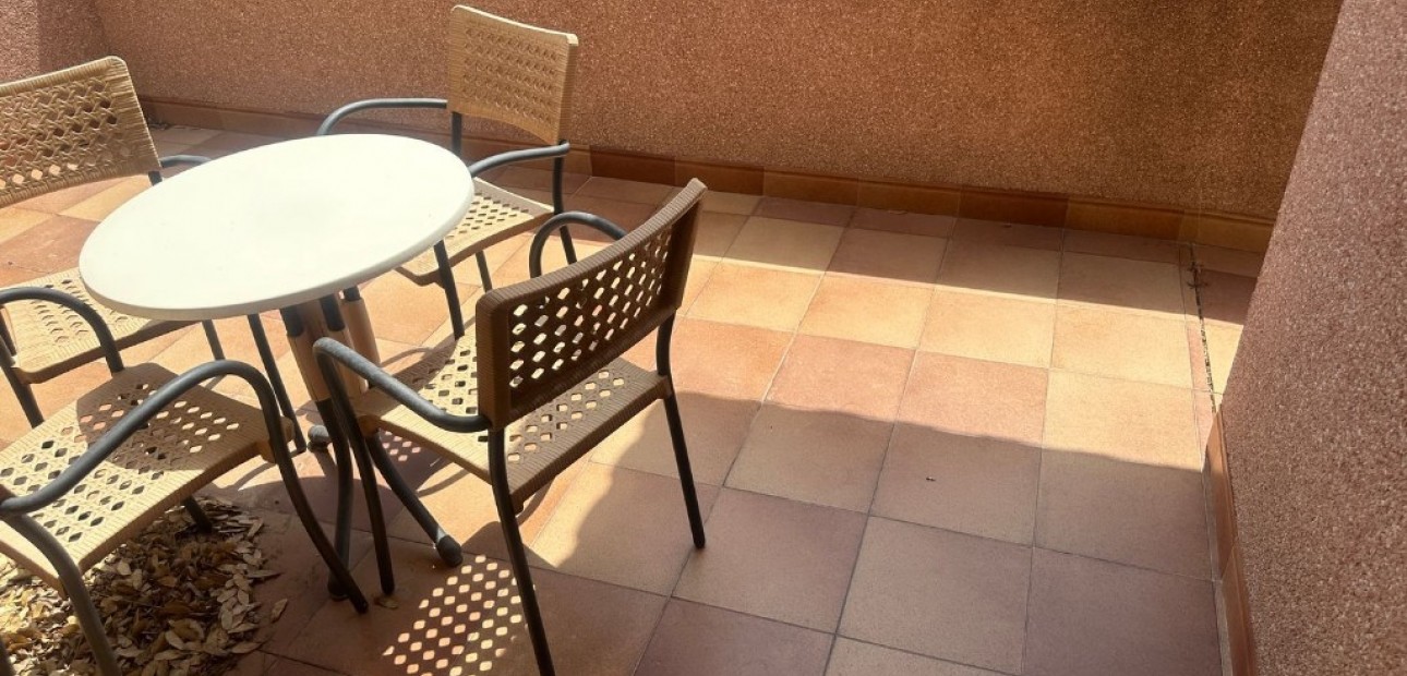 Herverkoop - Villa -
Orihuela