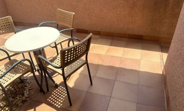 Herverkoop - Villa -
Orihuela