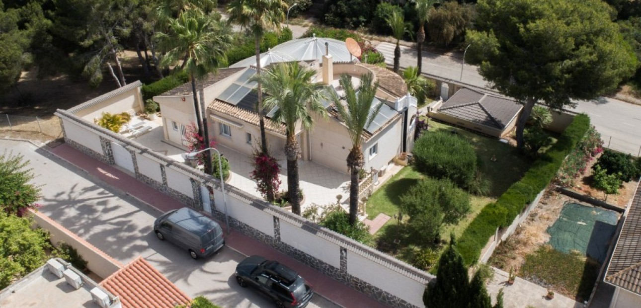 Sale - Villa -
Dehesa de Campoamor