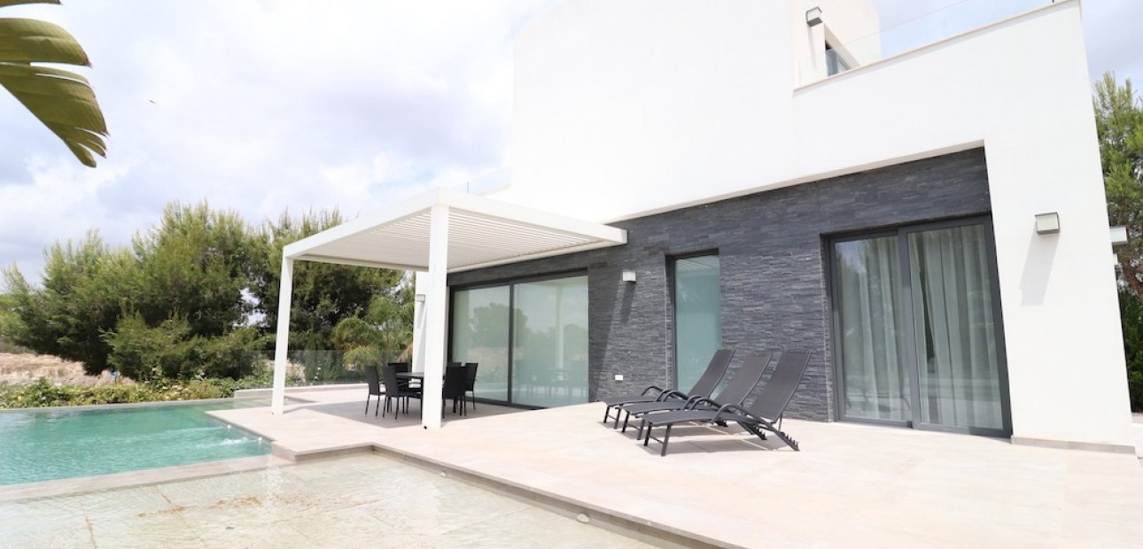 Sale - Villa -
Las Colinas - Las Colinas Golf