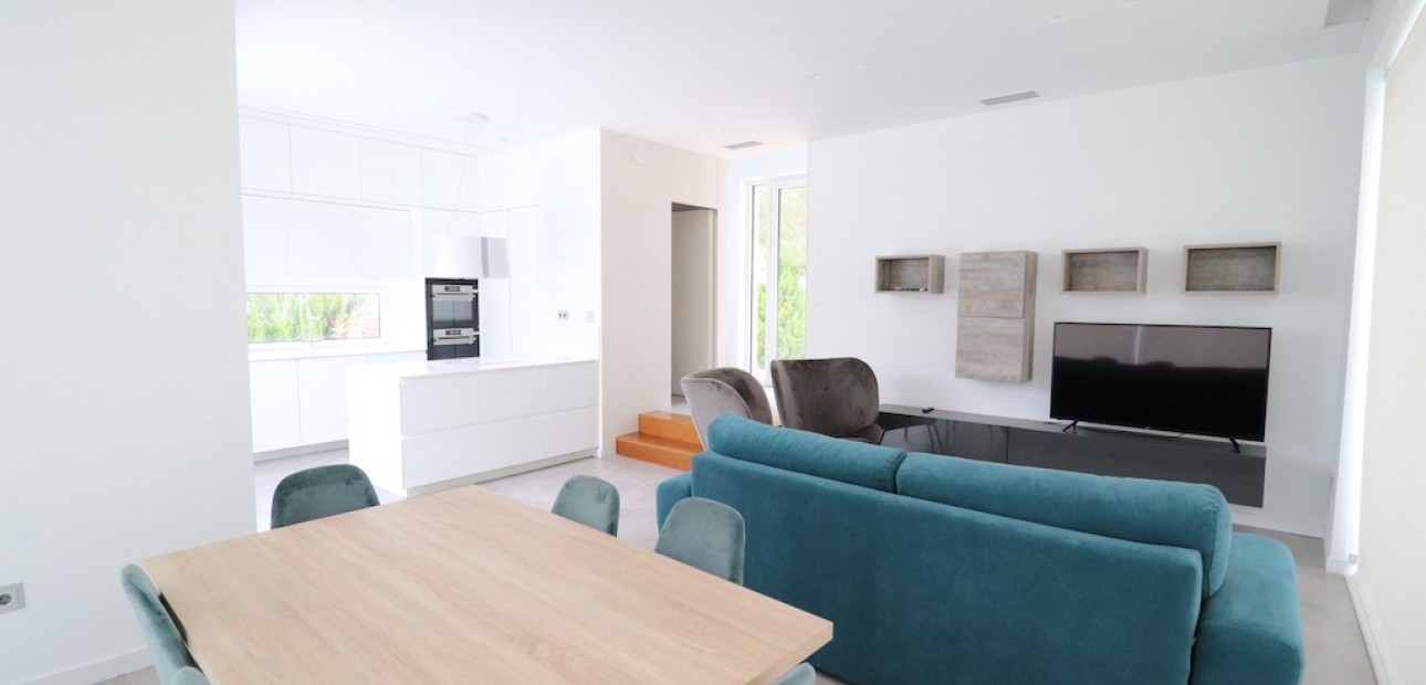 Sale - Villa -
Las Colinas - Las Colinas Golf