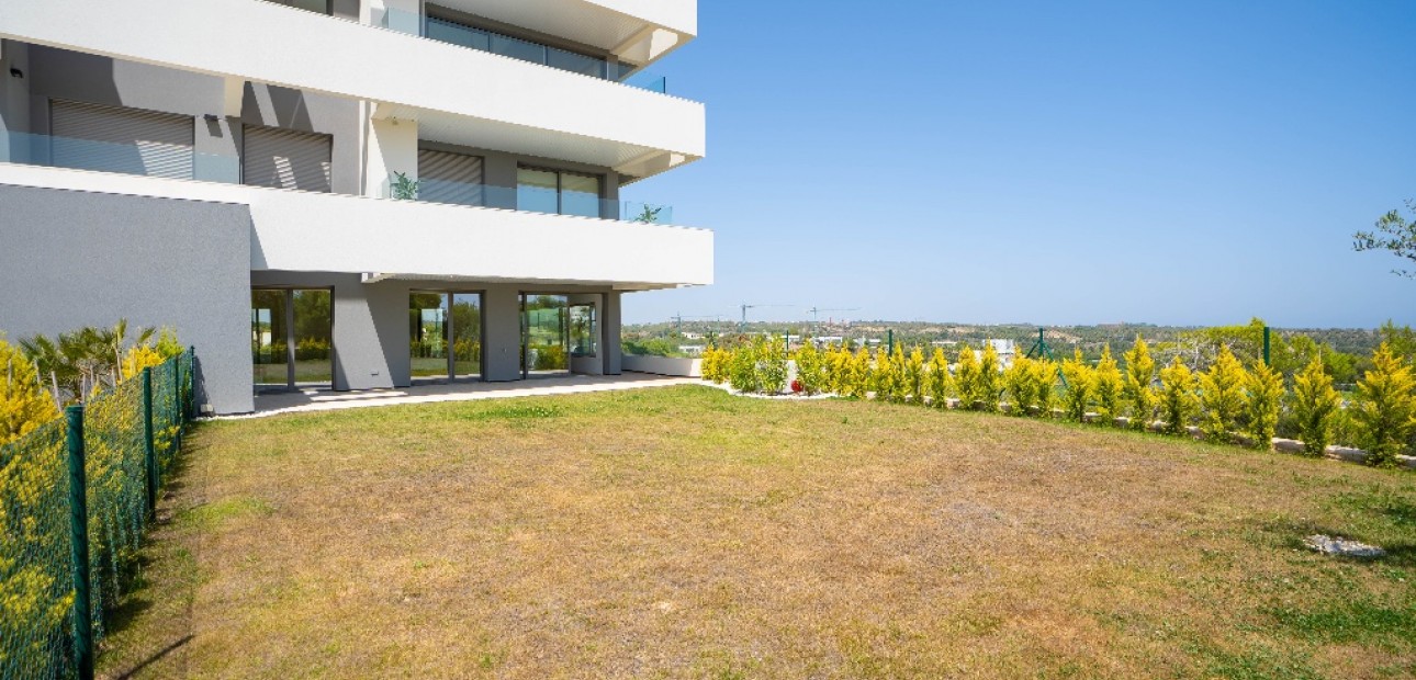 Venta - Apartamento / piso -
Las Colinas