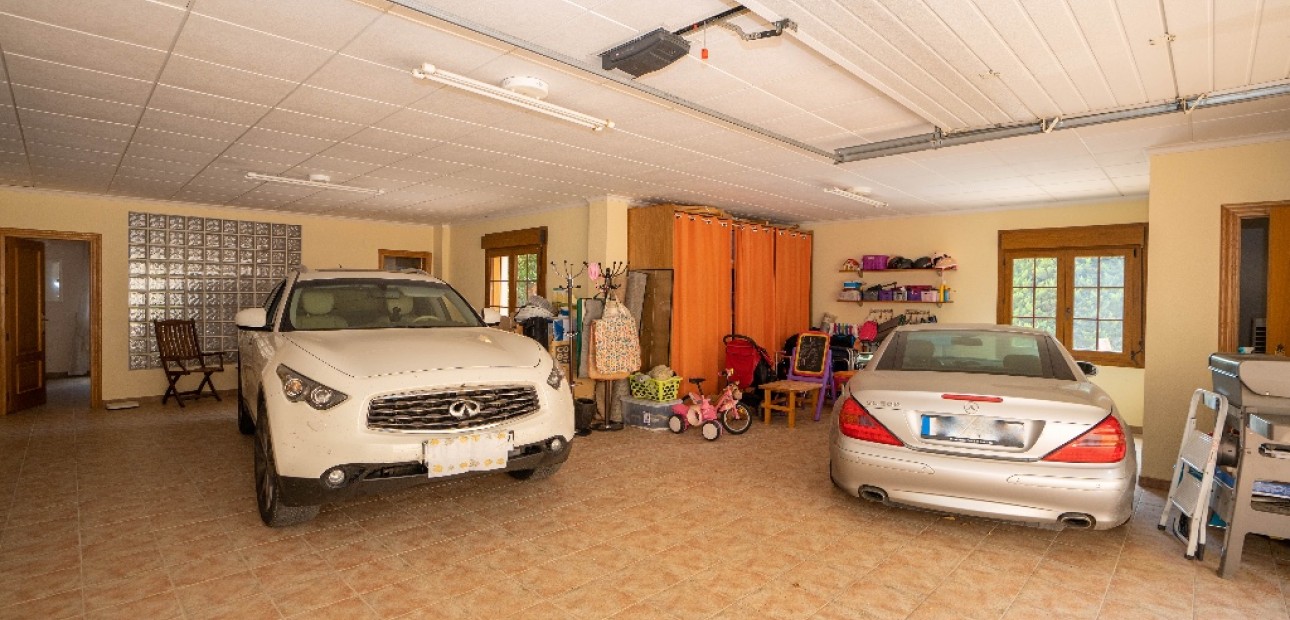 Herverkoop - Villa -
Campoamor