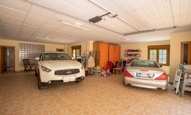 Herverkoop - Villa -
Campoamor