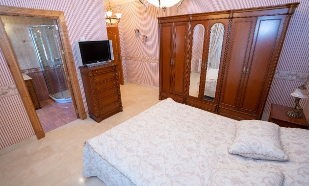 Herverkoop - Villa -
Campoamor