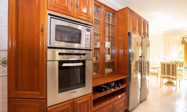 Herverkoop - Villa -
Campoamor