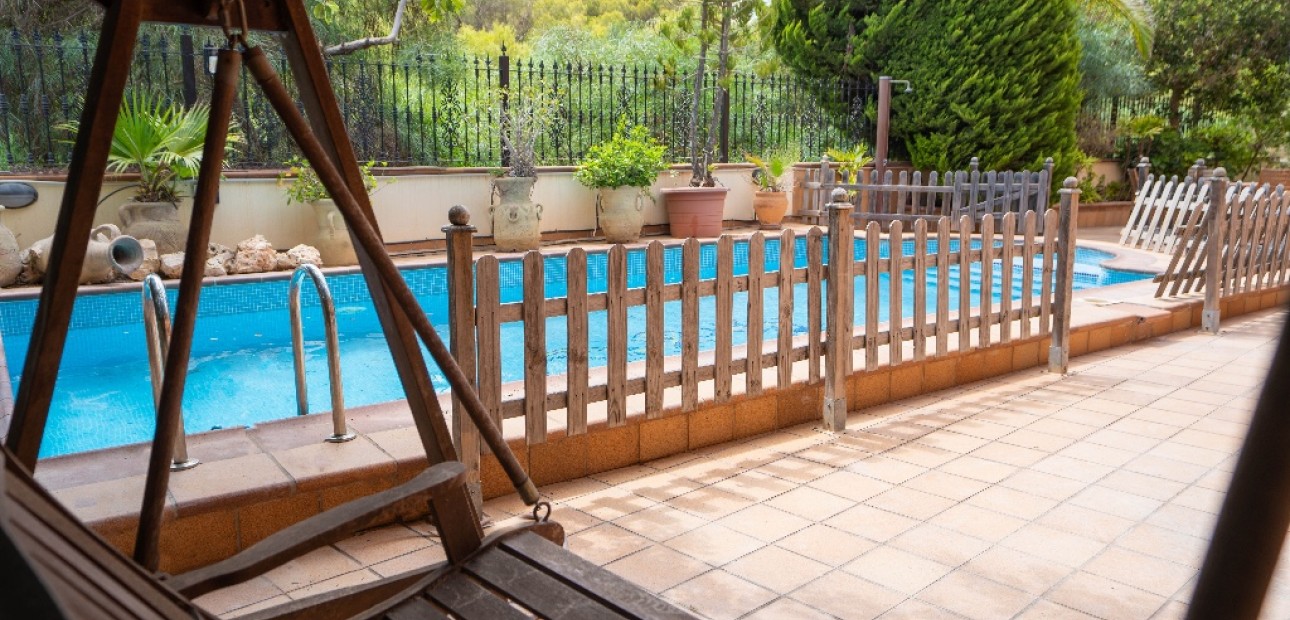 Herverkoop - Villa -
Campoamor