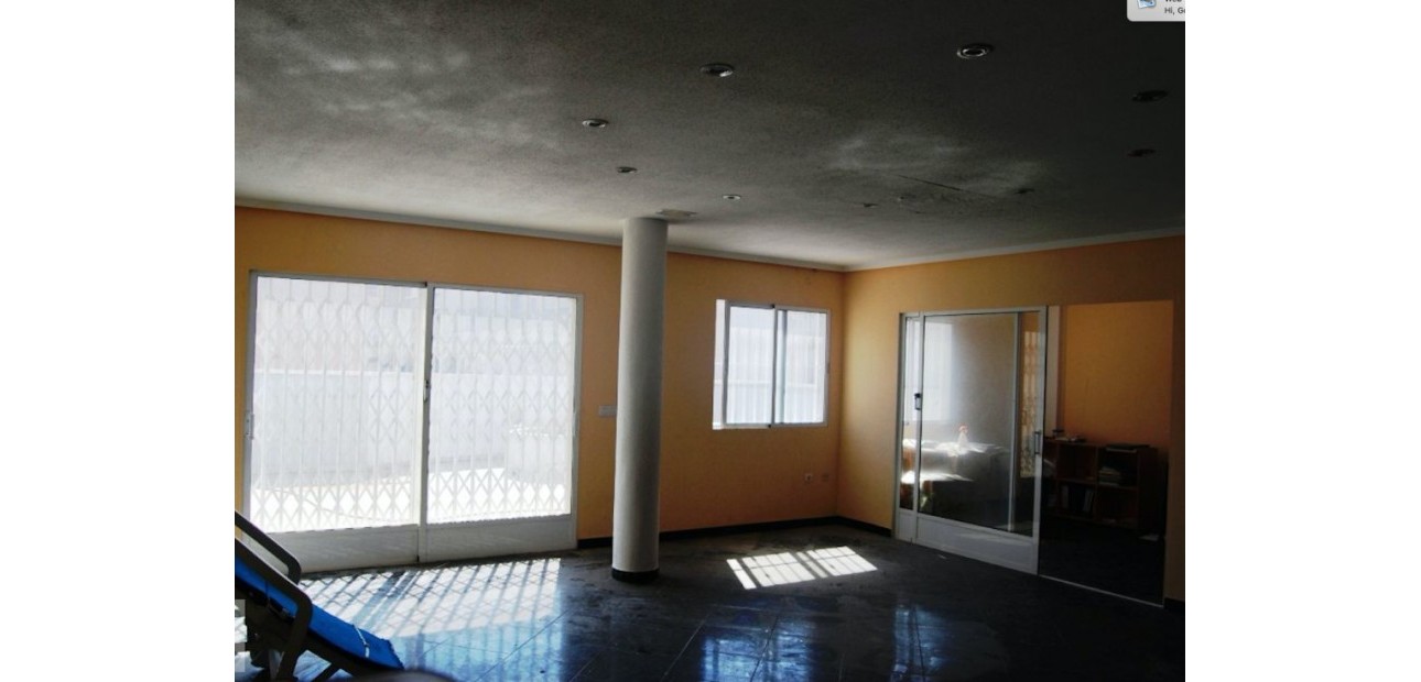 Venta - Comercial -
Torrevieja