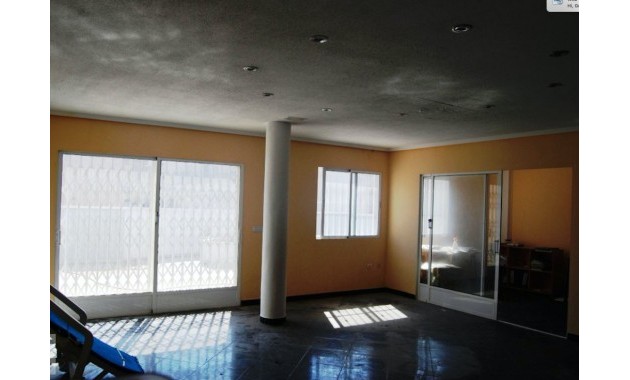 Venta - Comercial -
Torrevieja