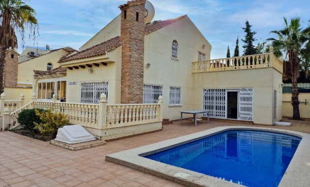 Venta - Villa -
Playa Flamenca