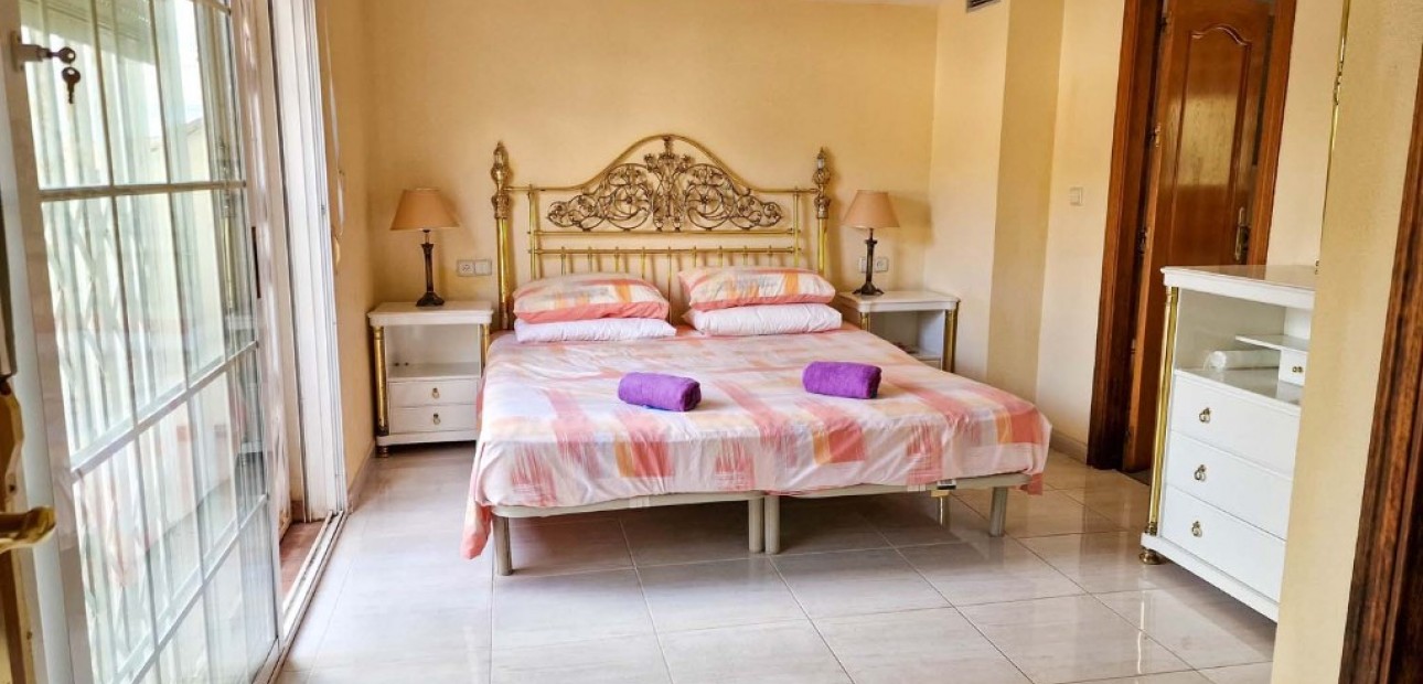 Venta - Villa -
Playa Flamenca