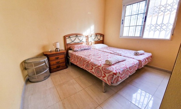 Venta - Villa -
Playa Flamenca