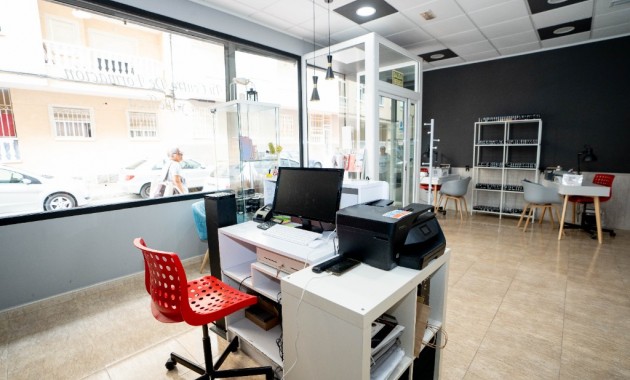 Venta - Comercial -
Torrevieja