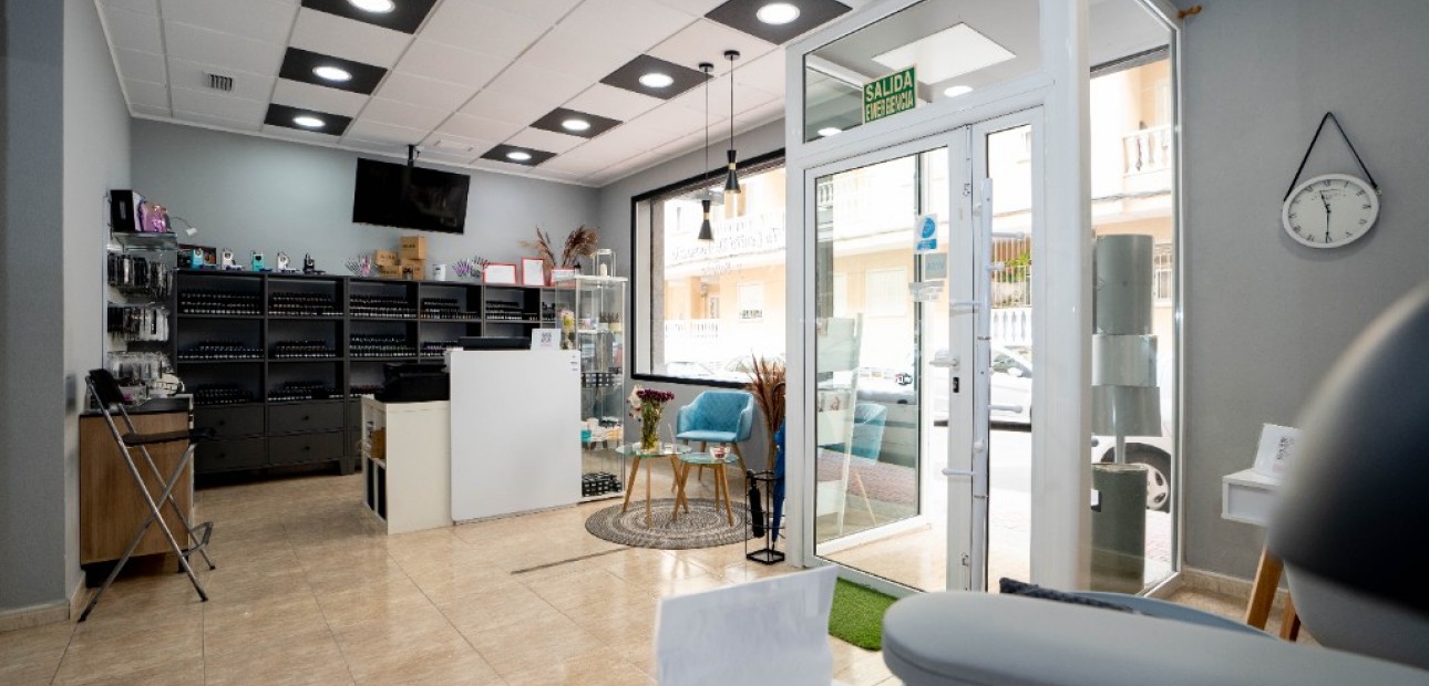 Venta - Comercial -
Torrevieja