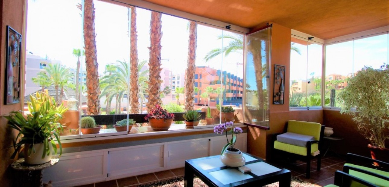 Sale - Apartment / flat -
Villamartín