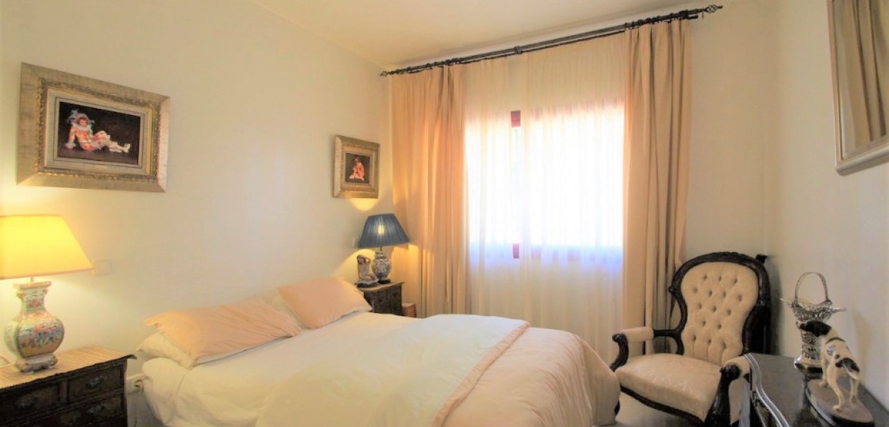 Sale - Apartment / flat -
Villamartín