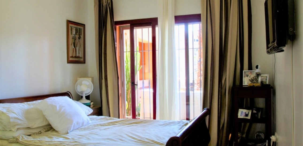 Sale - Apartment / flat -
Villamartín