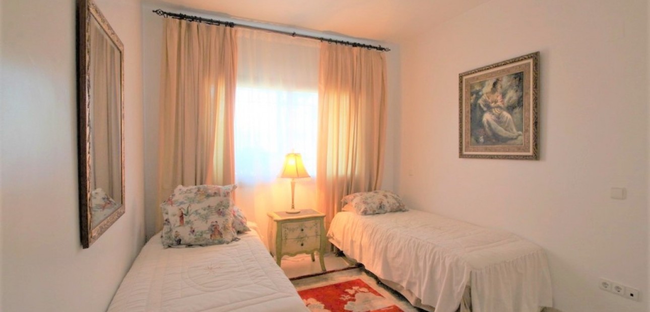 Sale - Apartment / flat -
Villamartín