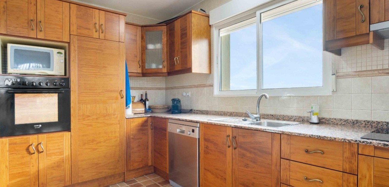 Herverkoop - Finca Country Property -
Orihuela