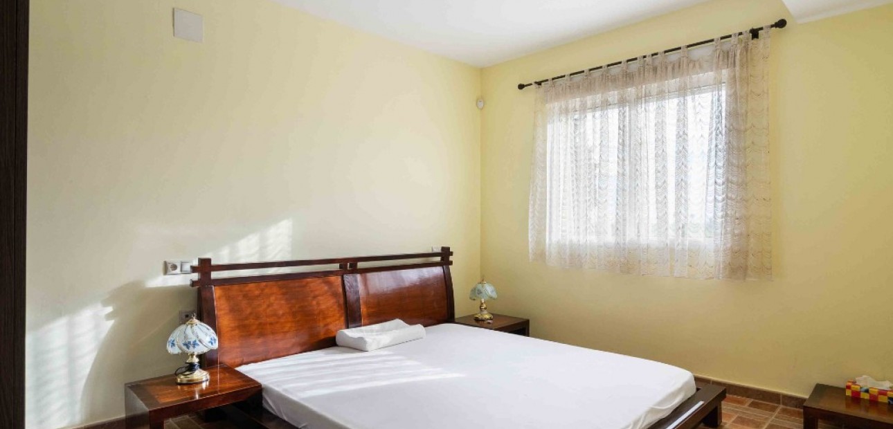 Herverkoop - Finca Country Property -
Orihuela