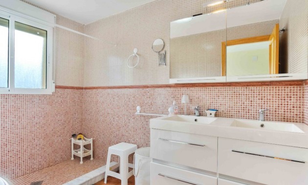 Herverkoop - Finca Country Property -
Orihuela