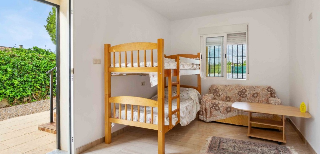 Herverkoop - Finca Country Property -
Orihuela