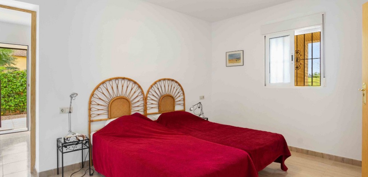 Herverkoop - Finca Country Property -
Orihuela