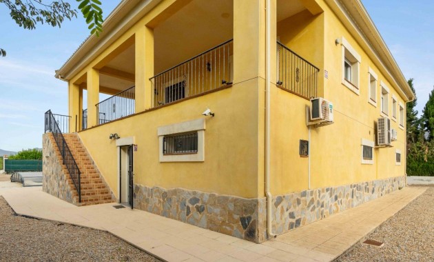 Herverkoop - Finca Country Property -
Orihuela