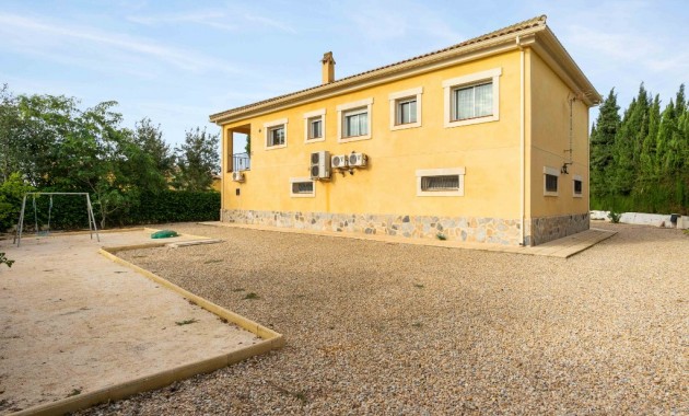 Herverkoop - Finca Country Property -
Orihuela