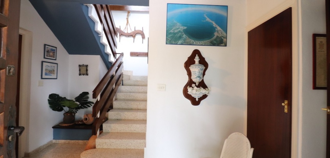 Herverkoop - Villa -
Campoamor