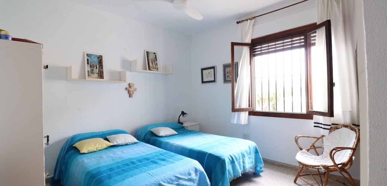 Herverkoop - Villa -
Campoamor