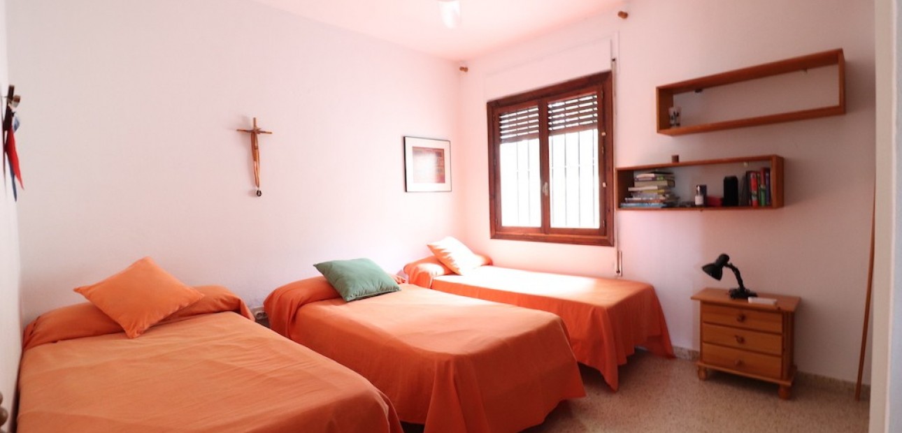 Herverkoop - Villa -
Campoamor