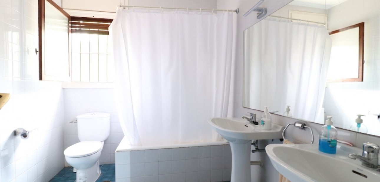 Herverkoop - Villa -
Campoamor