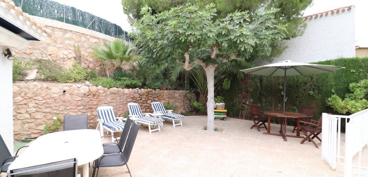 Herverkoop - Villa -
Campoamor