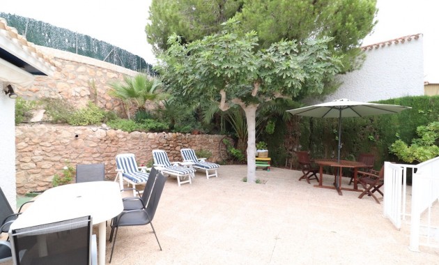 Herverkoop - Villa -
Campoamor