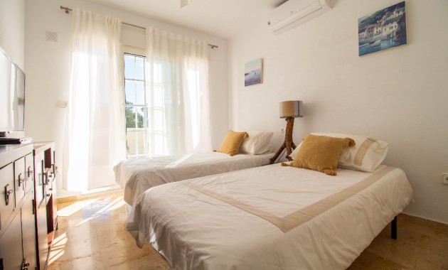 Herverkoop - Villa -
Las Ramblas