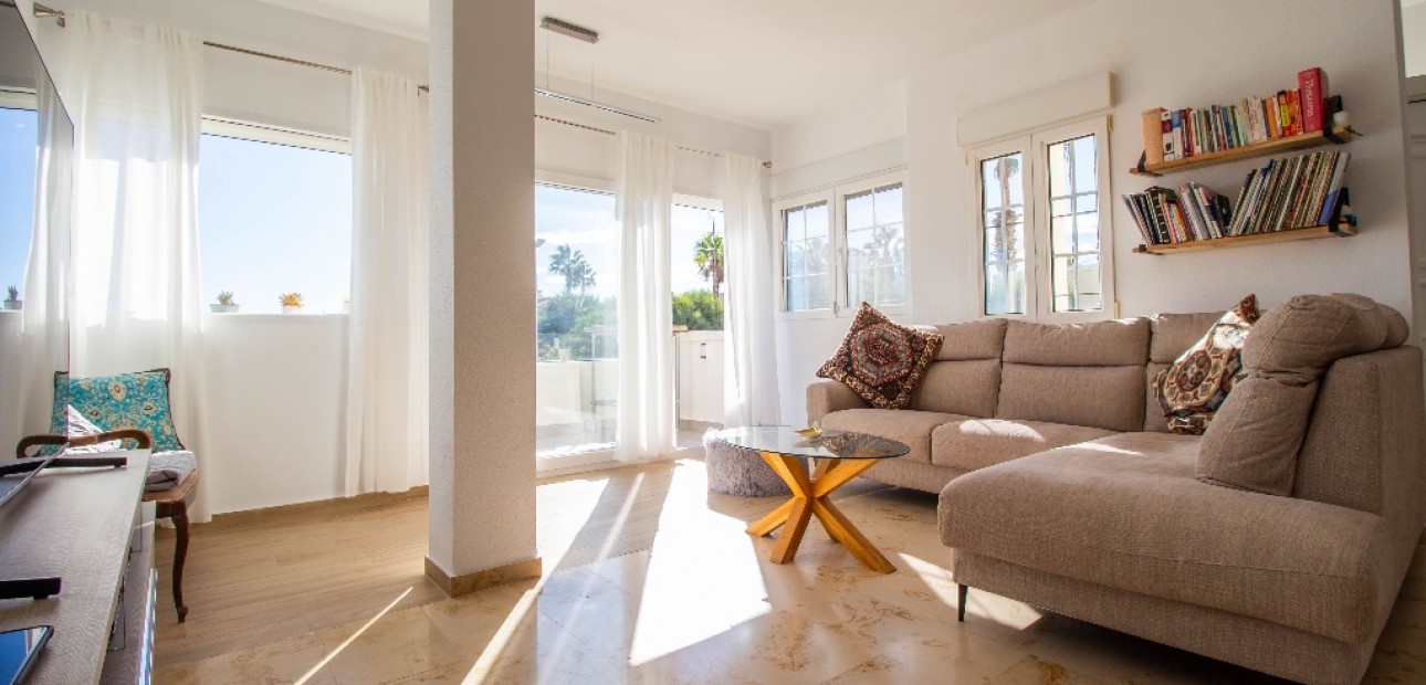 Herverkoop - Villa -
Las Ramblas