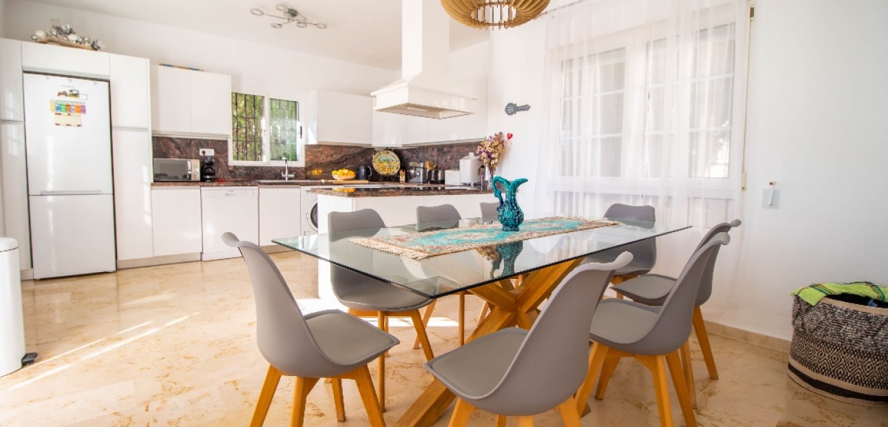 Herverkoop - Villa -
Las Ramblas