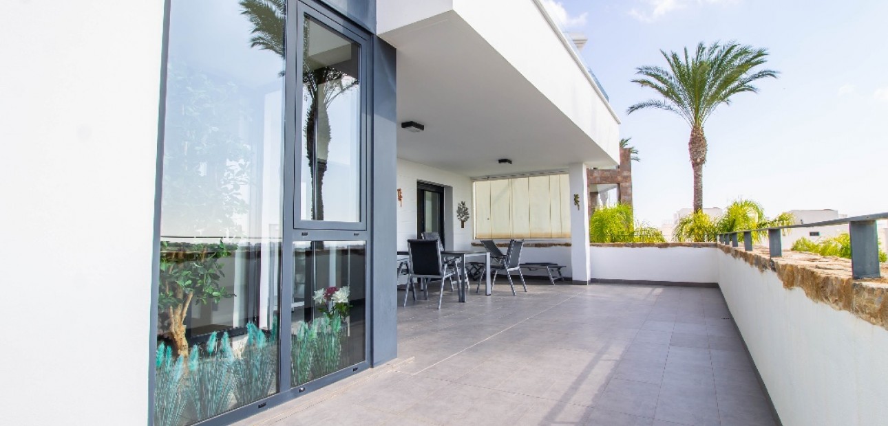 Venta - Apartamento / piso -
Las Ramblas