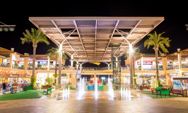 Sale - Commercial -
La Zenia