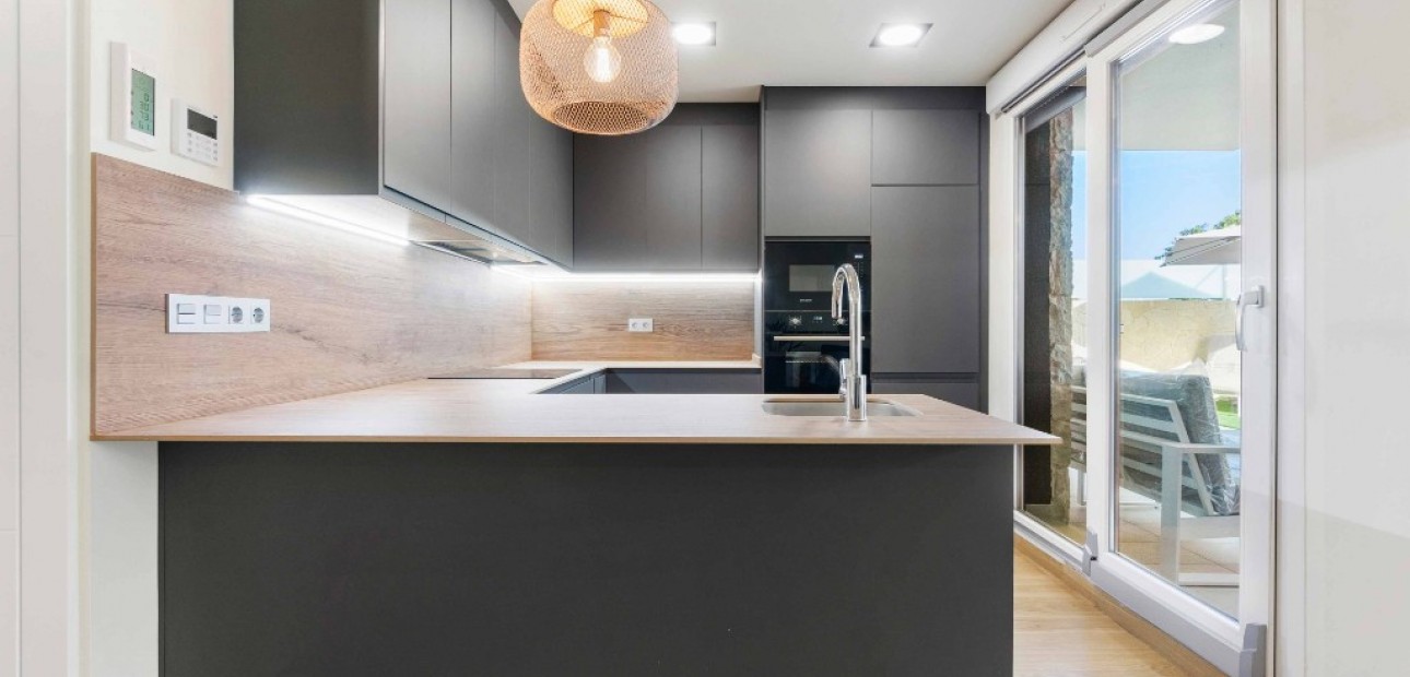 Nueva construcción  - Villa -
Rojales