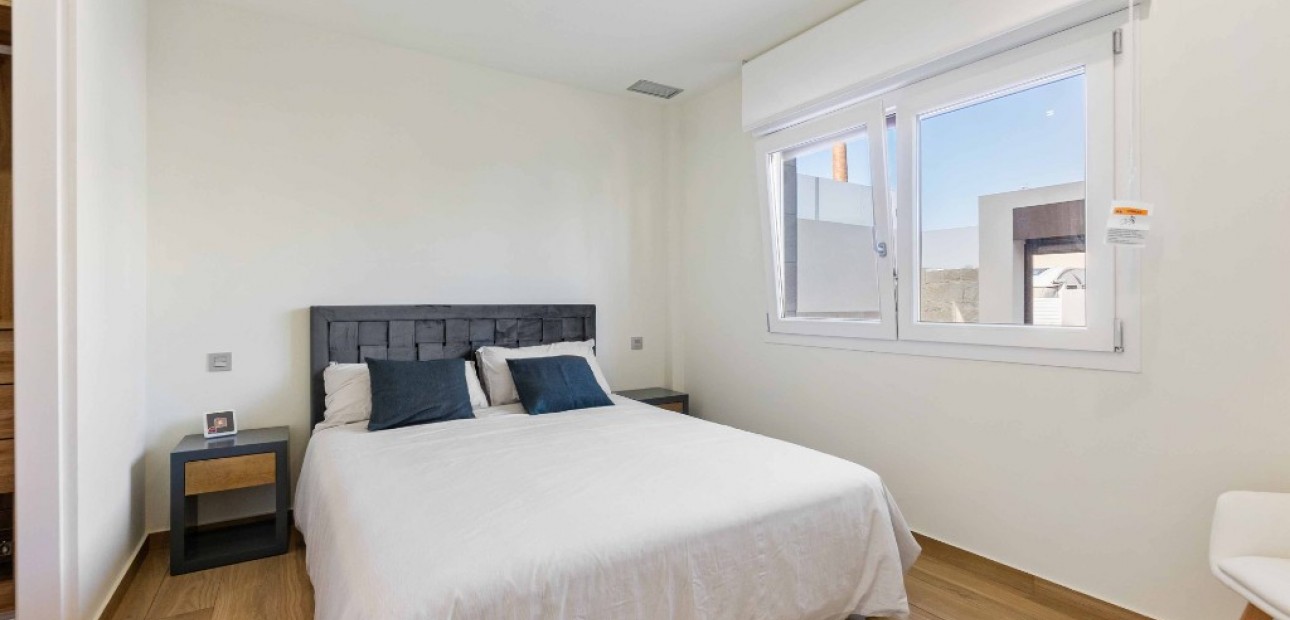 Nueva construcción  - Villa -
Rojales