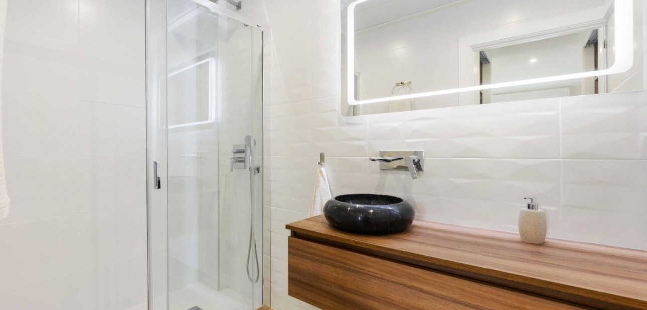 Nueva construcción  - Villa -
Rojales