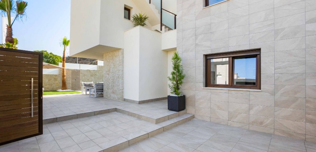 Nueva construcción  - Villa -
Rojales