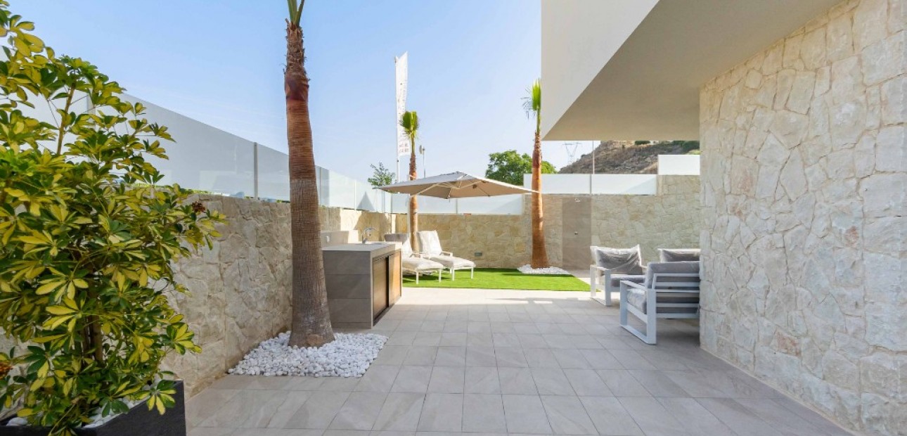 Nueva construcción  - Villa -
Rojales